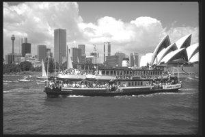 FERRY AND OPERA HOUSE2